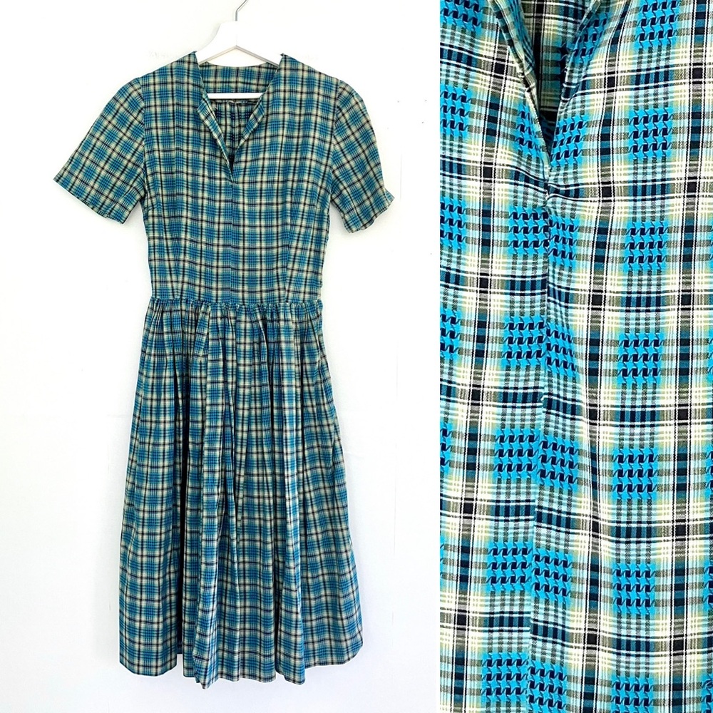Vintage 40’s blue & black plaid fit & flare side zip dress